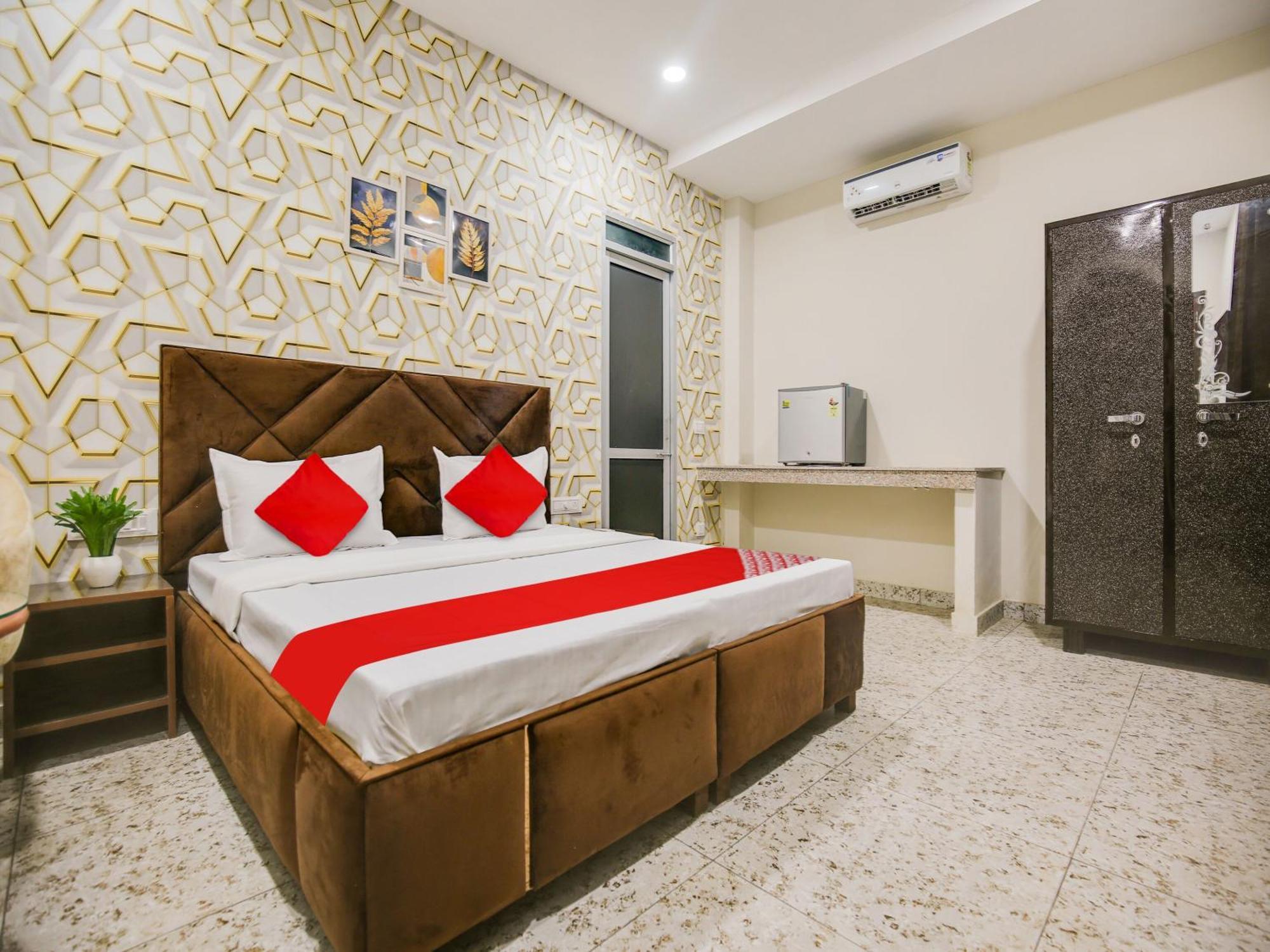Hotel O Silver Sky Ludhiana Exterior photo