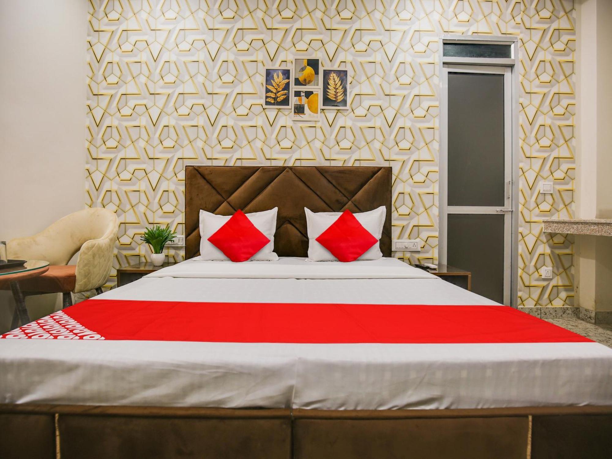 Hotel O Silver Sky Ludhiana Exterior photo