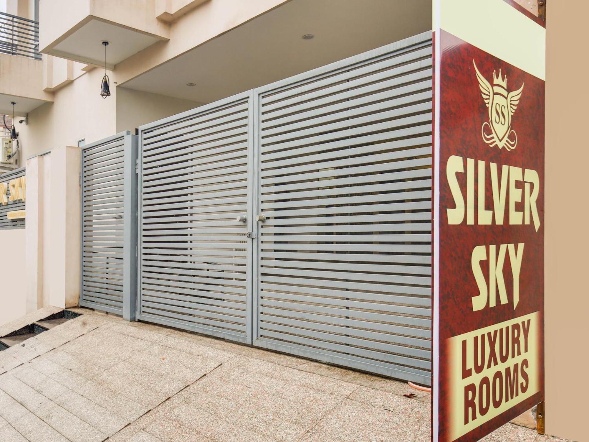Hotel O Silver Sky Ludhiana Exterior photo