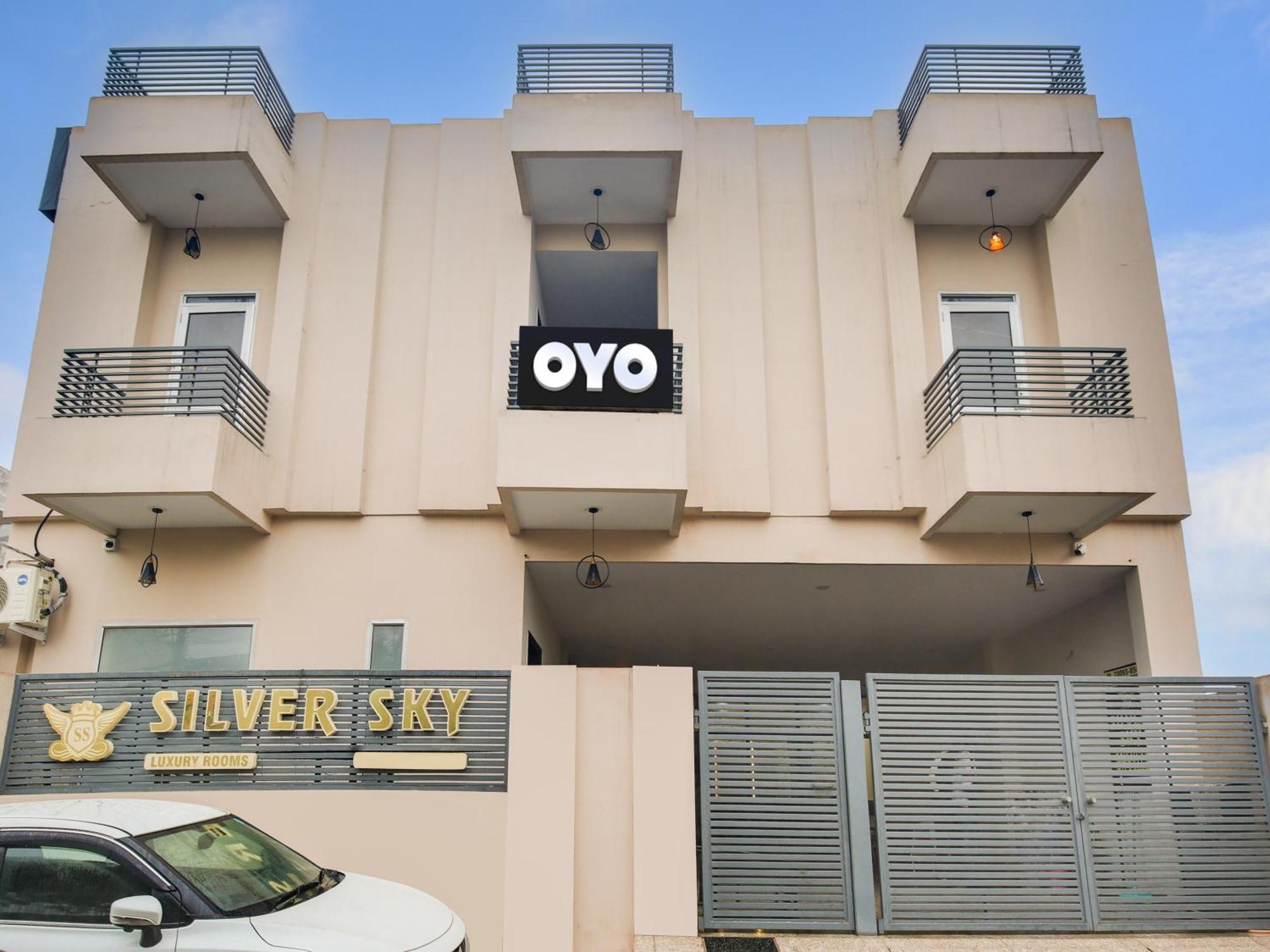 Hotel O Silver Sky Ludhiana Exterior photo