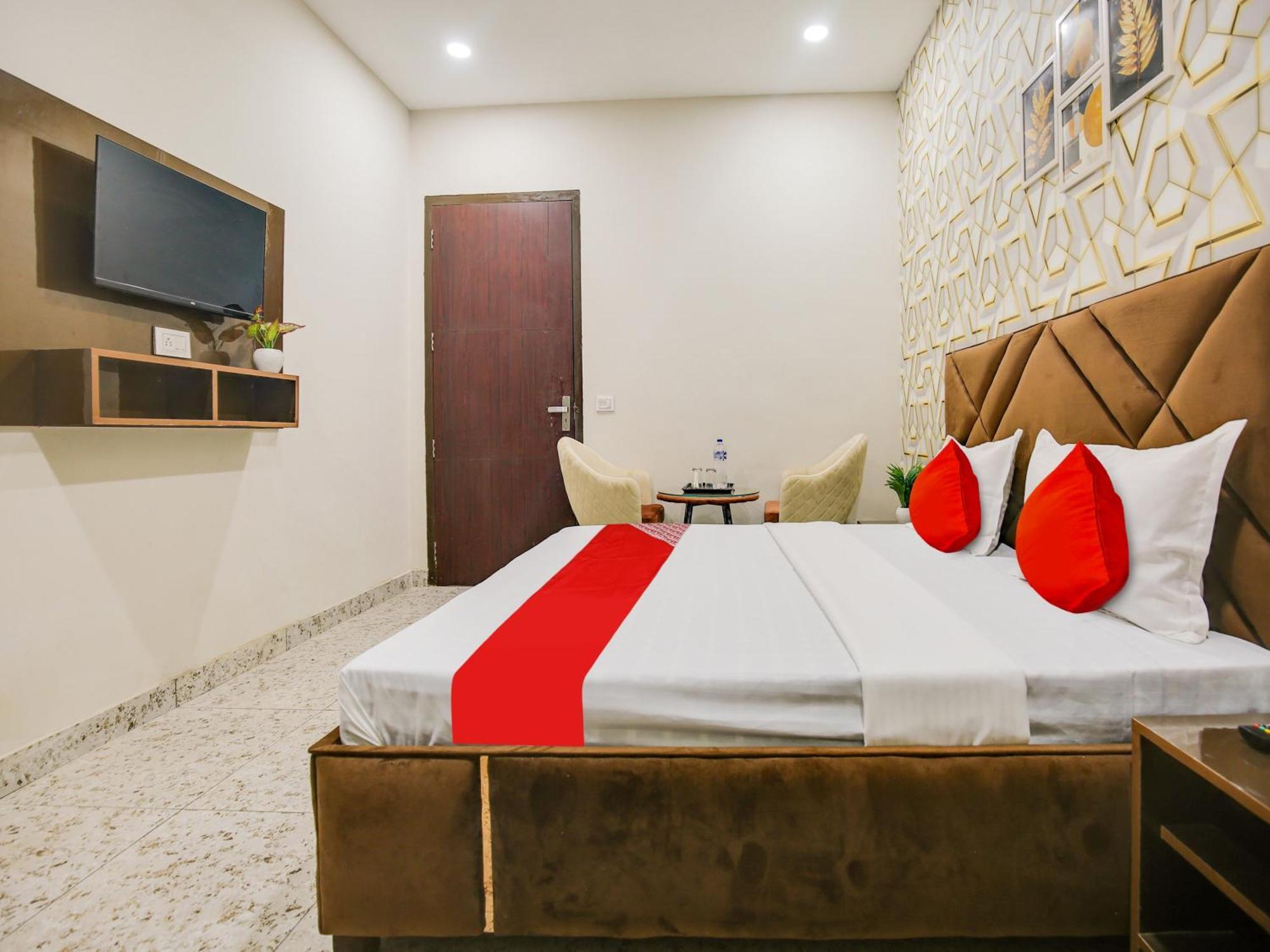 Hotel O Silver Sky Ludhiana Exterior photo