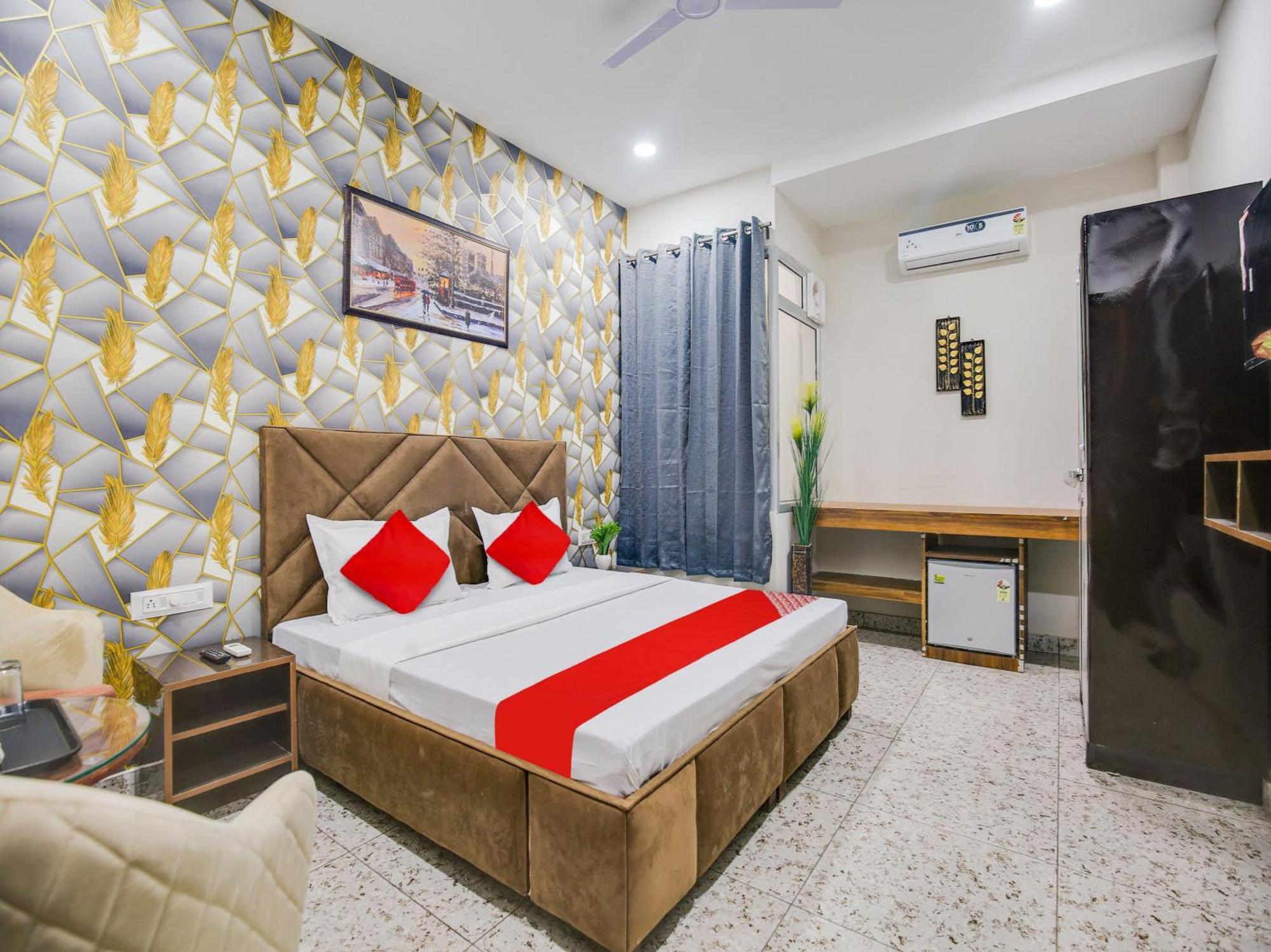 Hotel O Silver Sky Ludhiana Exterior photo